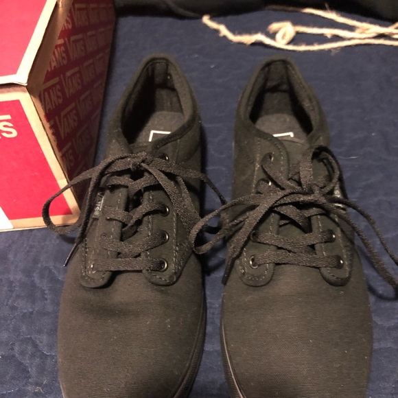 All black Vans - Picture 1 of 4